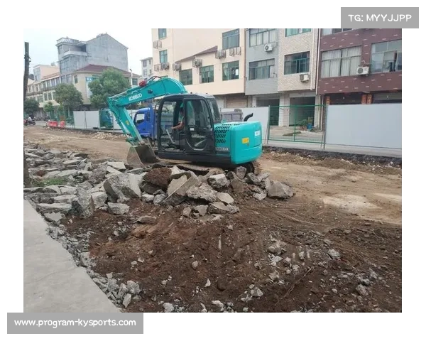金华体育中心改造陷工期争议 万人座椅未能如期交付影响使用 金华体育中心改造陷工期争议 万人座椅未能如期交付影响使用